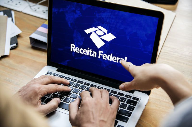Consulta ao 1º lote da restituição do IR: Veja data anunciada