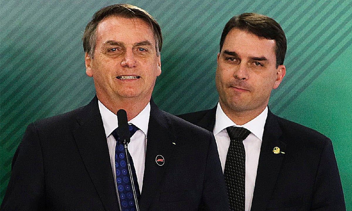 Lula é uma figura senil e ultrapassada, diz Bolsonaro