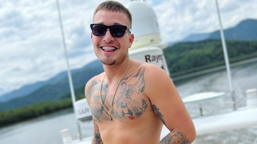 Após ficar solteiro, MC Gui curte noitada rodeado de mulheres / Foto: Reprodução/Instagram Após polêmicas de traição, MC Gui curte noitada rodeado de mulheres
