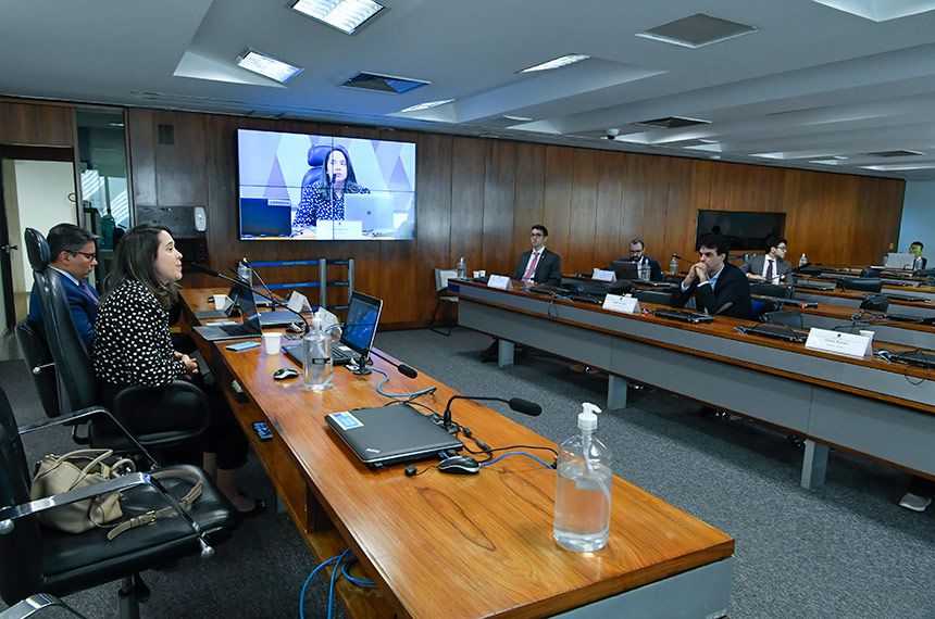 Regulação de inteligência artificial é defendida no Conselho de Comunicação