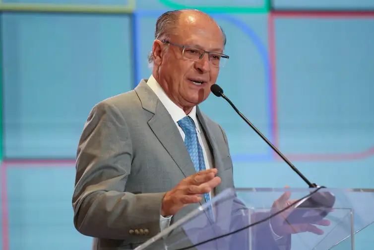 Alckmin deve representar o Brasil em missa inaugural de Leão XIV