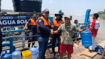 Governo do Amazonas reforça combate à estiagem com entrega de Etam’s a oito comunidades ribeirinhas