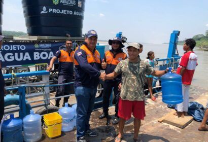 Governo do Amazonas reforça combate à estiagem com entrega de Etam’s a oito comunidades ribeirinhas
