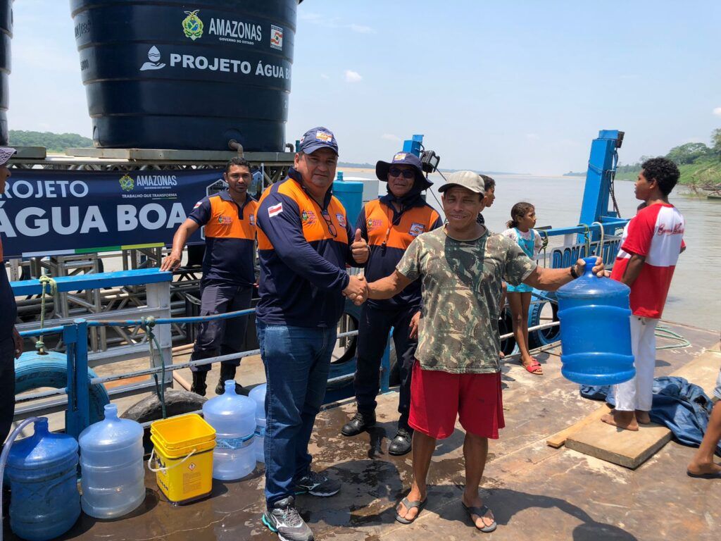 Governo do Amazonas reforça combate à estiagem com entrega de Etam’s a oito comunidades ribeirinhas Governo do Amazonas reforça combate à estiagem com entrega de Etam’s a oito comunidades ribeirinhas