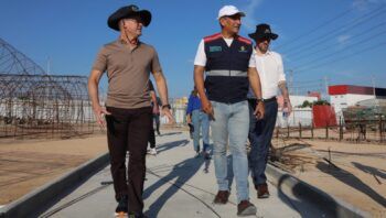 Prefeito fiscaliza obras da segunda etapa do parque Amazonino Mendes