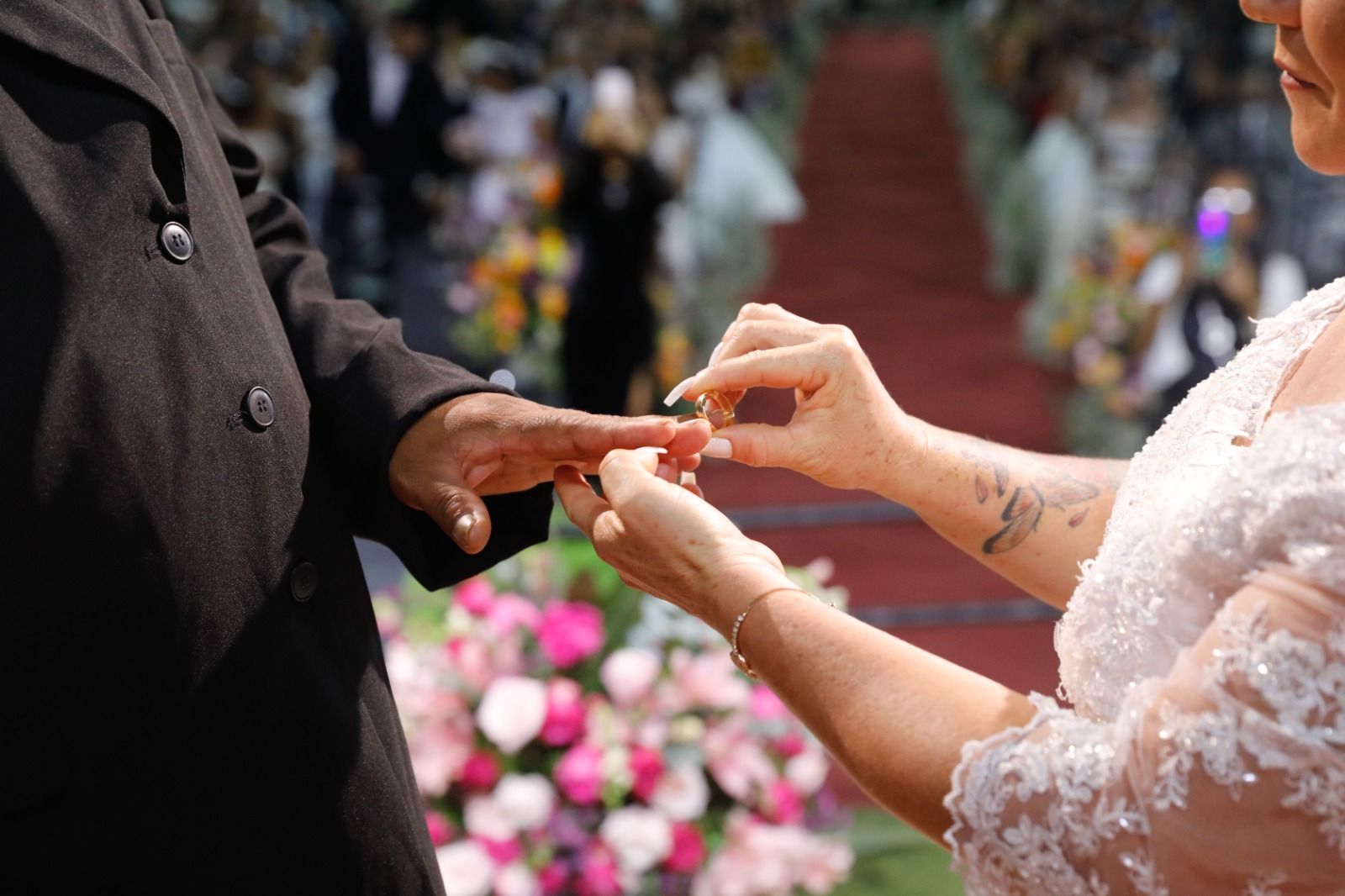 Casamento Comunitário reúne 50 casais no Pontão do Lago Sul