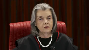 A ministra também disse que espera que os eleitores não "depositem seus dissabores na vida" na hora de votar Foto: Marcelo Camargo/Agência Brasil