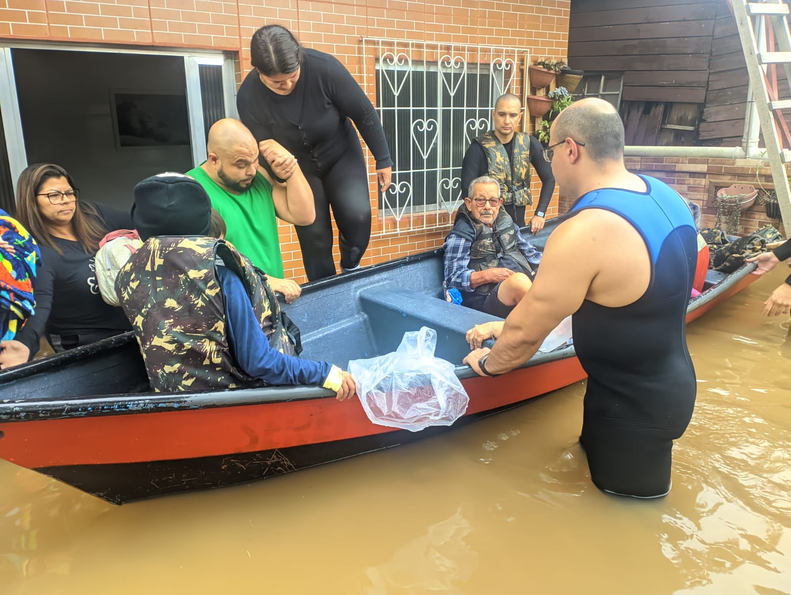 Foto: Divulgação/FAB Chuvas no RS: mais de 10 mil pessoas foram resgatadas