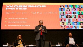 colaboradores-do-sus-discutem-