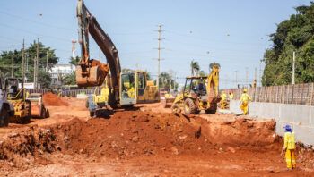 com-estruturas-prontas-viaduto