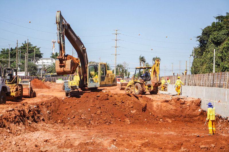 Com estruturas prontas, viaduto do Jardim Botânico chega à fase de escavação