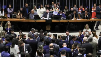 congresso-derruba-vetos-e-elev