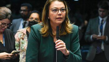 leila-barros-sera-a-nova-lider