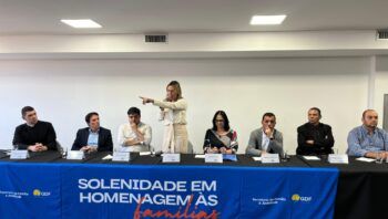 solenidade-faz-homenagem-em-al