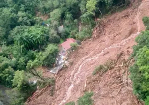 temporais-causam-8-mortes-no-r