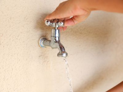 Foto: Arquivo/Agência Brasília Desligamento de água para melhorias no sistema afetará Sol Nascente nesta quinta (20)