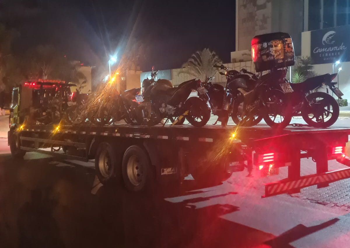 Fiscalização desfaz ‘rolezinho’ e autua motociclistas por diversas irregularidades