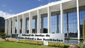 justica-determina-suspensao-de