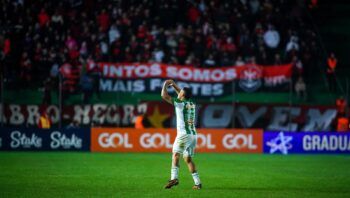 juventude-derrota-lider-flamen