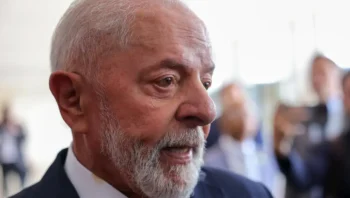 lula-reclama-de-burocracia-e-p