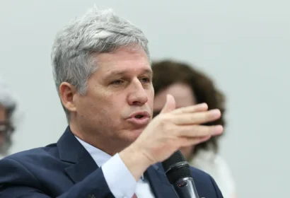 ministro-confirma-exoneracao-d