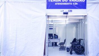 tendas-de-acolhimento-foram-re