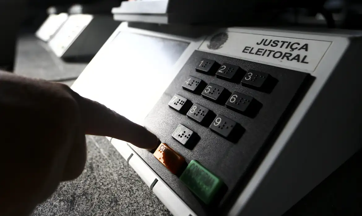 Eleições municipais não terão voto em trânsito