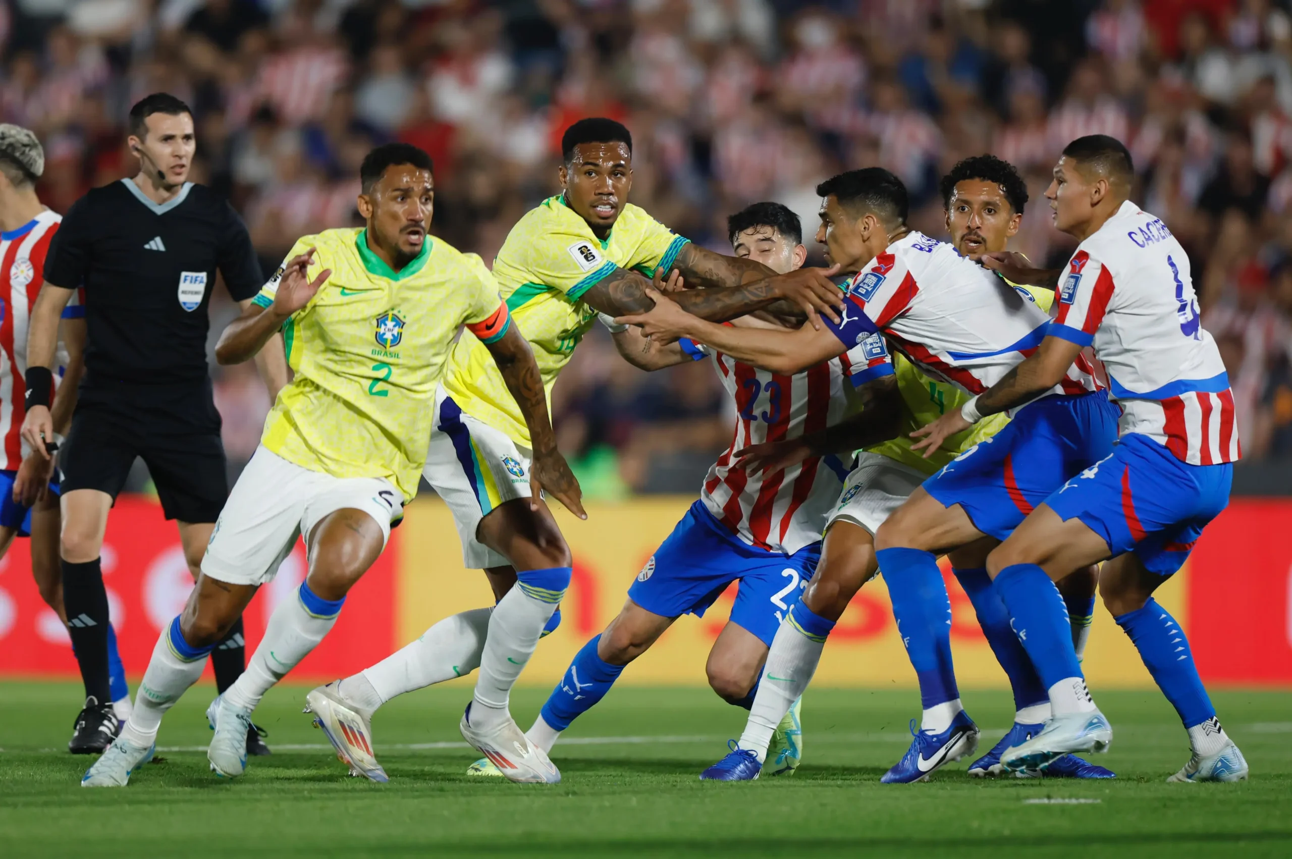 O time de Dorival pouco criou e viu os donos da casa abrirem o placar aos 18 minutos Foto: ( Rafael Ribeiro / CBF) Brasil joga mal e perde para o Paraguai por 1 a 0
