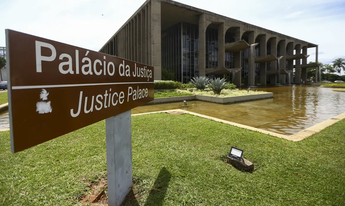 A proposta é permitir o acesso a dados sobre aplicação de recursos do Fundo Nacional de Segurança Pública Foto: (Marcelo Camargo/Agência Brasil) Painel permite consulta a recursos repassados para segurança pública