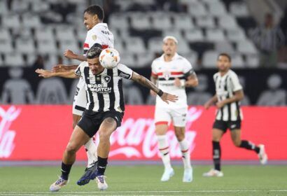 O São Paulo chega ao confronto desta quarta tentando deixar para trás a fraca atuação no estádio Nilton Santos na última semana Foto: (Vitor Silva/Botafogo)