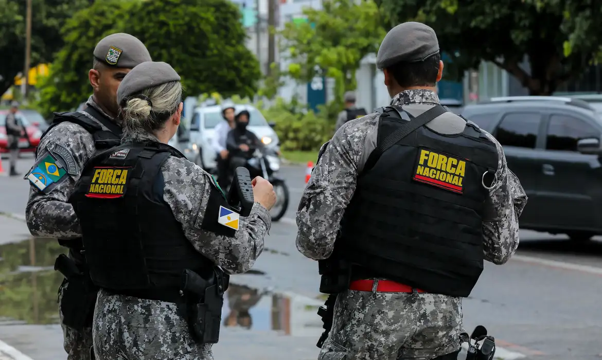 Durante a sessão, a presidente do TSE, Cármen Lúcia, destacou que a requisição de forças federais é um procedimento comum que ocorre em todas as eleições. Foto: (TOM COSTA/MJSP) TSE aprova uso da força federal nas eleições em cidades de 12 estados