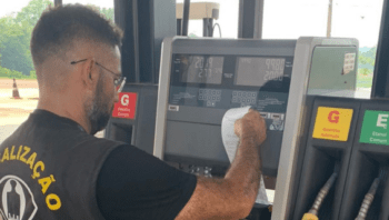 O objetivo da ação foi garantir a segurança dos produtos petroquímicos e assegurar a proteção do consumidor Foto: (Divulgação/Inmetro)