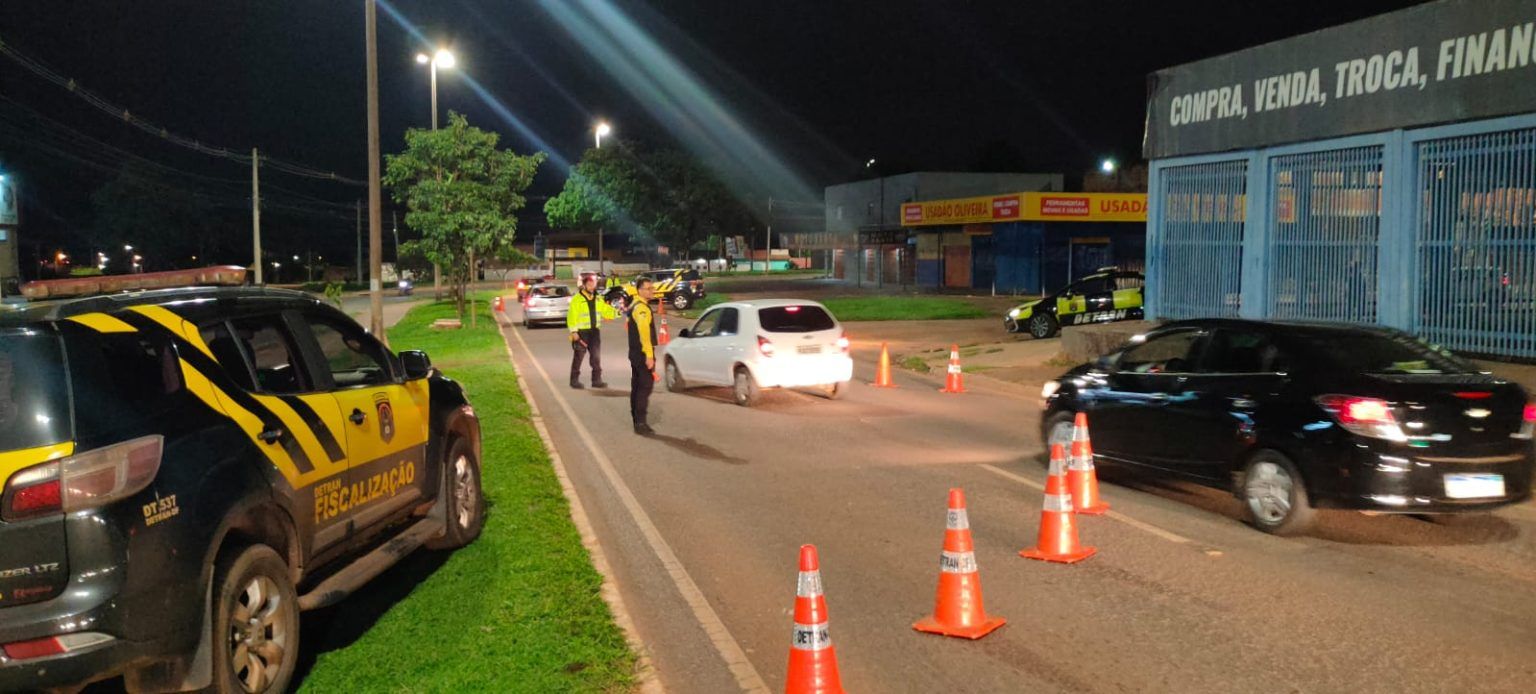 Ações de fiscalização do Detran-DF em Arapoanga, Planaltina, Plano Piloto, Riacho Fundo, Santa Maria, Sobradinho e Vicente Pires abordaram 512 condutores Foto: (Divulgação/Detran-DF) Fiscalização autua 84 condutores alcoolizados no final de semana