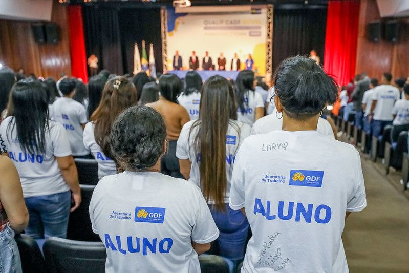 A modalidade tradicional do QualificaDF emitiu 13,6 mil certificações, enquanto a versão itinerante alcançou 6,9 mil formações | Foto: (Renato Alves/Agência Brasília)
QualificaDF alcança a marca de mais de 20 mil pessoas capacitadas em 2024