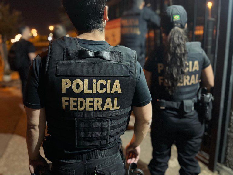 Além das prisões, também foi determinado o sequestro de bens e valores ligados à organização no total de R$ 70 milhões Foto: (Divulgação/Polícia Federal)
Operação em quatro estados desarticula organização criminosa que movimenta milhões