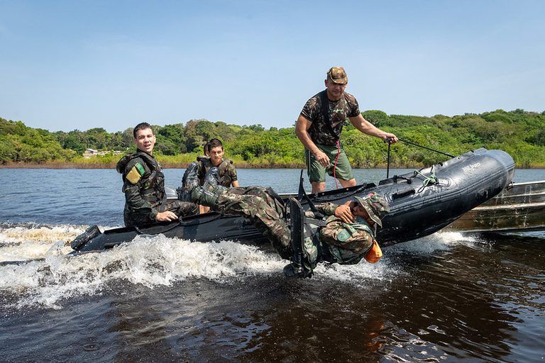 Foto: (Exército Brasileiro/divulgação)
Ações com o Exército na fronteira amazônica apreendem mais de R$ 143 milhões no 1º trimestre