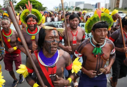 pm-e-indigenas-entram-em-confr