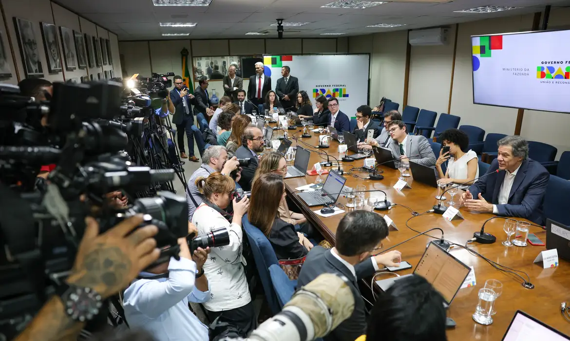 Foto: (Fabio Rodrigues-Pozzebom/ Agência Brasil)
Representantes de jornalistas denunciam precarização da categoria