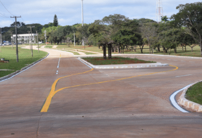 corredor-de-onibus-no-setor-po