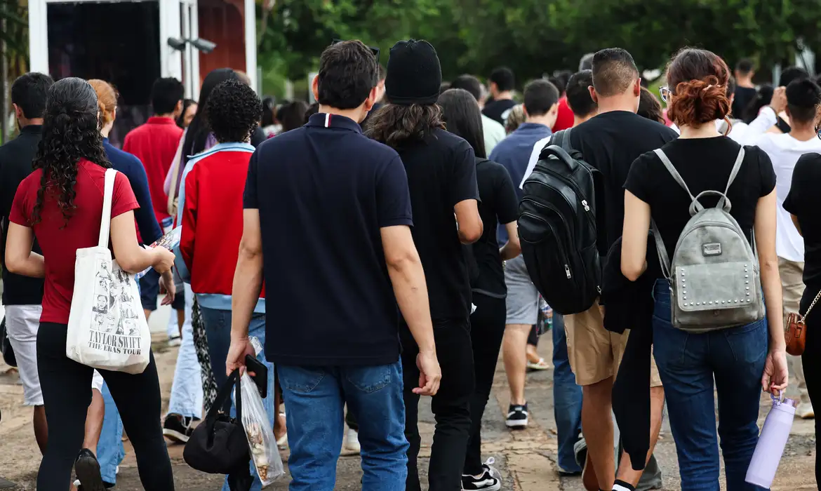 Foto: (Jose Cruz/Agência Brasil)
Prazo para pagar taxa de inscrição do Enem 2025 vai até sexta-feira