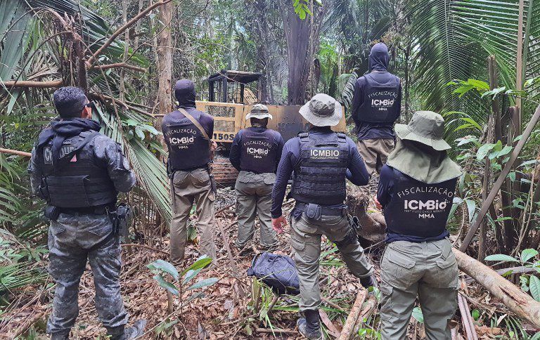 Foto: (Divulgação/ICMBio)
Operação apreende R$ 2,8 mi em bens utilizados para crimes ambientais em unidades de conservação de Rondônia