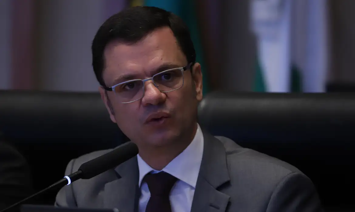 Foto: (Joédson Alves/Agência Brasil)
Torres admite desconhecimento técnico sobre sistema eleitoral