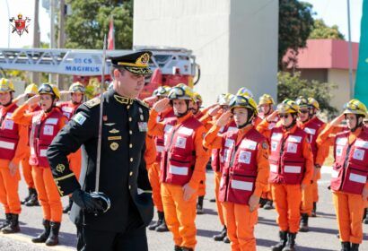 bombeiros-fazem-cerimonia-de-f