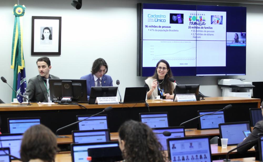 Comissão aprova inclusão da acessibilidade em Apps de transporte