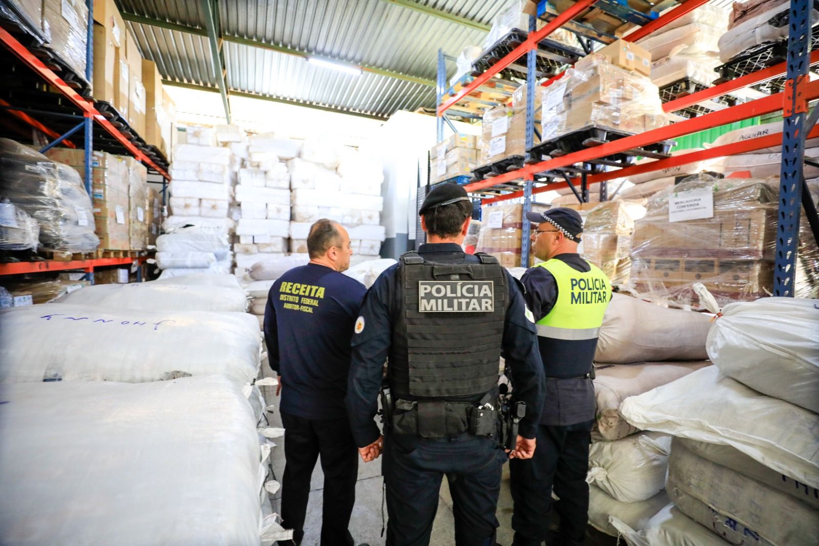 De energéticos a acessórios eróticos: GDF apreende mercadorias sem nota