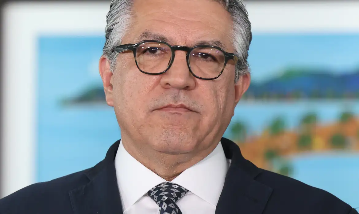 padilha-chama-trump-de-inimigo