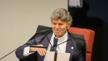 em-voto-fux-diz-que-acao-dever