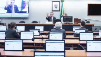 tres-processos-abertos-pelo-pl