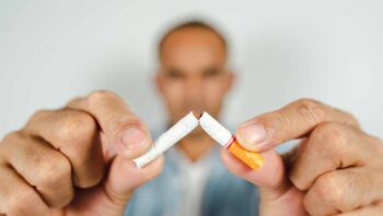 imposto-do-cigarro-sobe-para-b