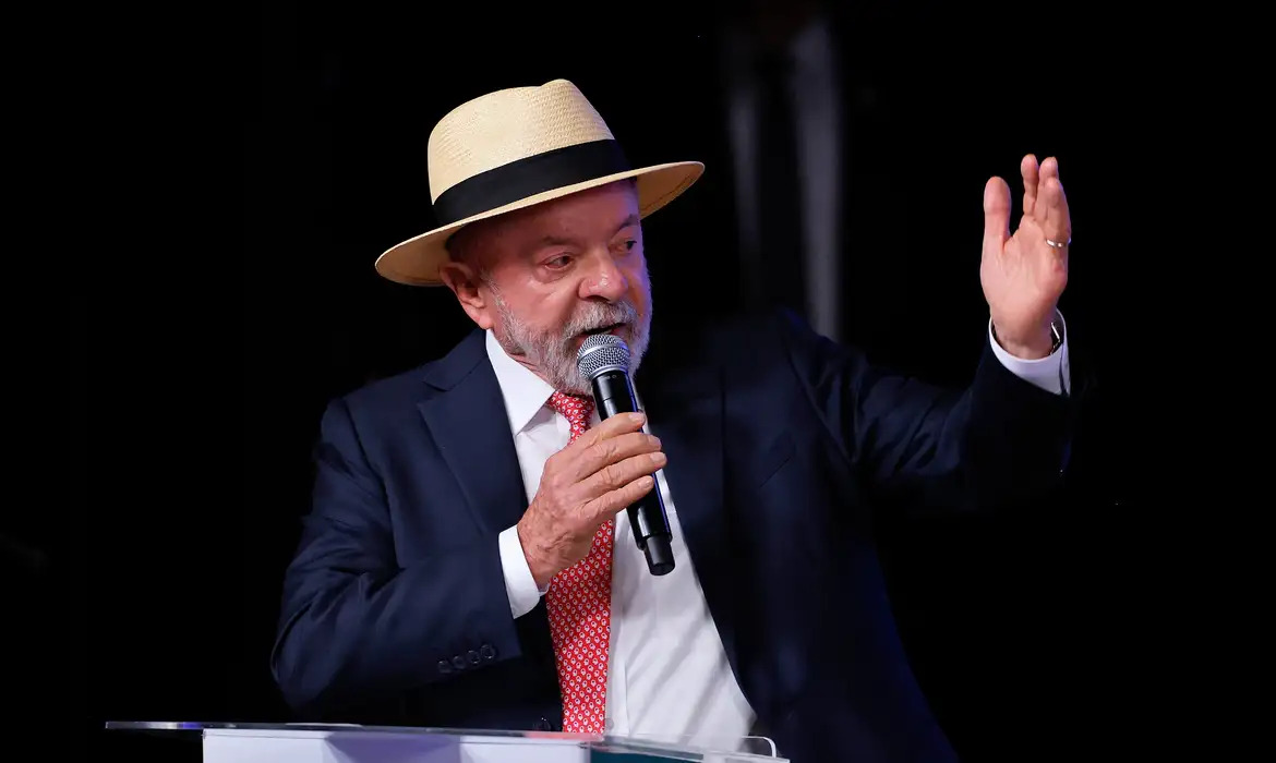 lula-cumprimenta-novo-presiden